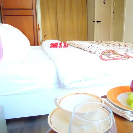 Oda ve Kahvaltı Missortelia Amsterdam